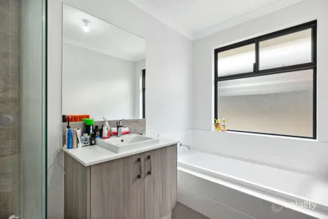 Property photo of 13 Starapple Chase Upper Swan WA 6069