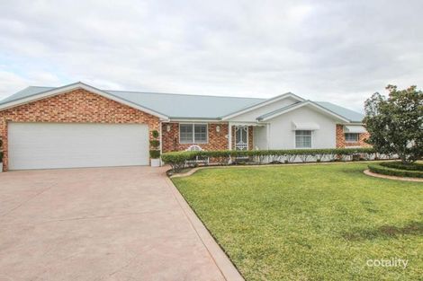 Property photo of 4 Sinclair Avenue Hunterview NSW 2330