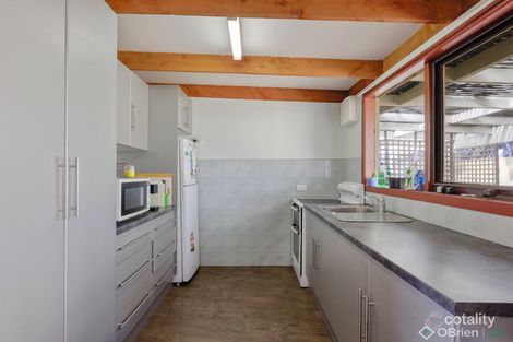 Property photo of 32 Elwood Avenue Surf Beach VIC 3922