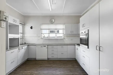 Property photo of 26 Orlando Road Yeronga QLD 4104