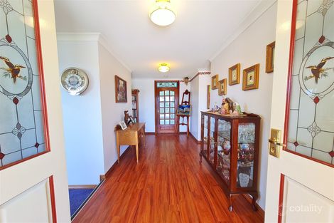 Property photo of 5 Lakehill Gardens Edgewater WA 6027