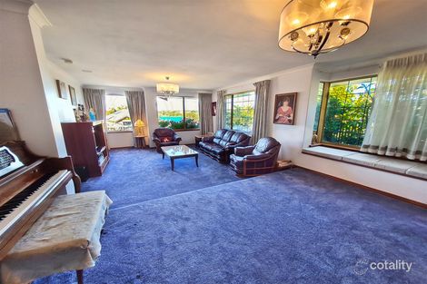 Property photo of 5 Lakehill Gardens Edgewater WA 6027