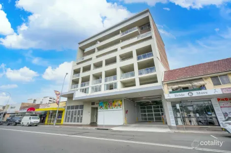 Property photo of 2/17-21 The Crescent Fairfield NSW 2165