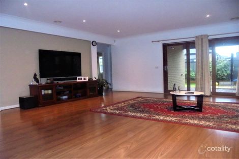 Property photo of 30 Bradshaw Avenue Craigieburn VIC 3064