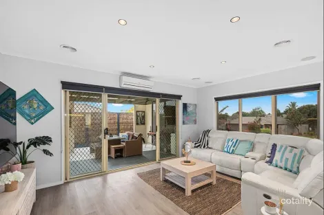 Property photo of 3/28 Ruby Joy Drive Somerville VIC 3912