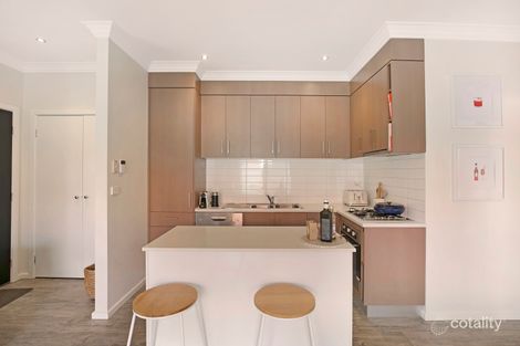 4/177 Purinuan Rd, Reservoir, VIC 3073
