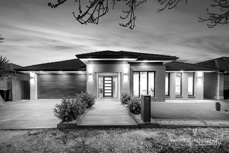 Property photo of 36 Cassan Way Caroline Springs VIC 3023