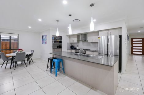 Property photo of 19 Dowie Drive Claymore NSW 2559