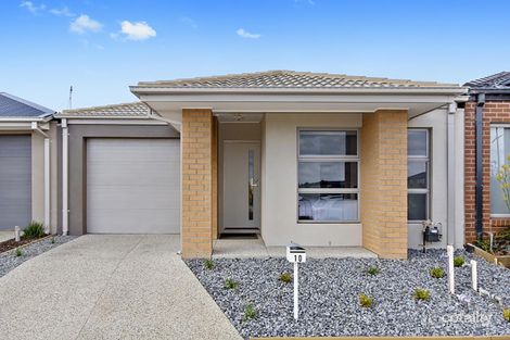10 Trent Cres, Charlemont, VIC 3217