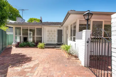 Property photo of 15 Highview Terrace Wilson WA 6107