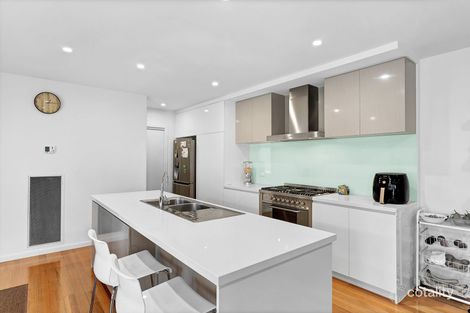 Property photo of 20 Ochre Place Mount Waverley VIC 3149