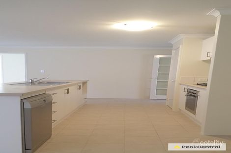 Property photo of 11 Crusoe Link Secret Harbour WA 6173
