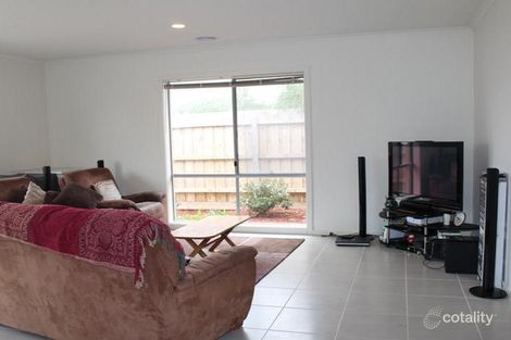 Property photo of 18/106 Broderick Road Carrum Downs VIC 3201