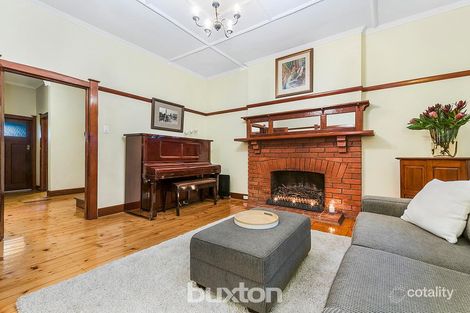 Property photo of 26 Oakdene Crescent Carnegie VIC 3163