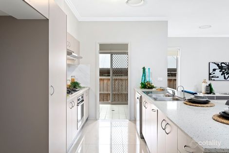 Property photo of 41 Oakhill Crescent Colebee NSW 2761