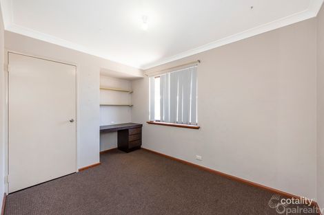 Property photo of 19 Glencoe Parade Halls Head WA 6210