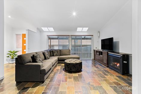 Property photo of 18 Ballymore Court Frankston VIC 3199