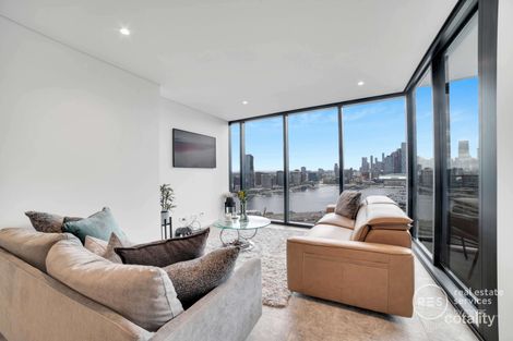 2403/103 South Wharf Dr, Docklands, VIC 3008