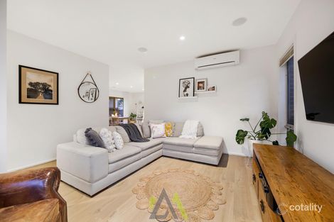 Property photo of 2/1 Warrenwood Place Langwarrin VIC 3910