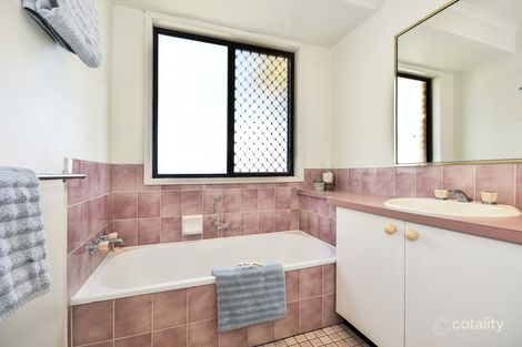 Property photo of 46 Enfield Crescent Battery Hill QLD 4551