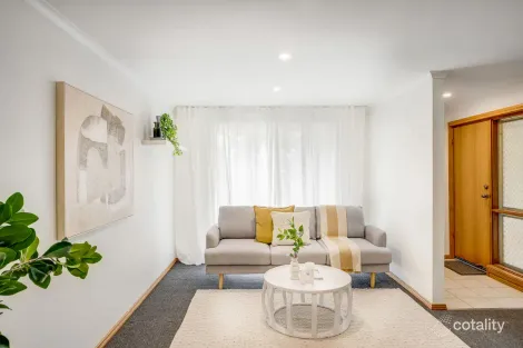 Property photo of 11 Rayner Court Wynn Vale SA 5127