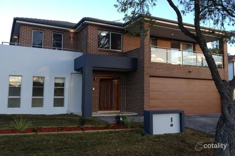 8 Hodgkinson Cres, Panania, NSW 2213