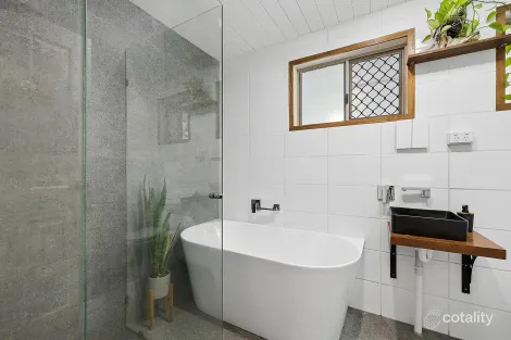 Property photo of 111 Donovan Crescent Gracemere QLD 4702