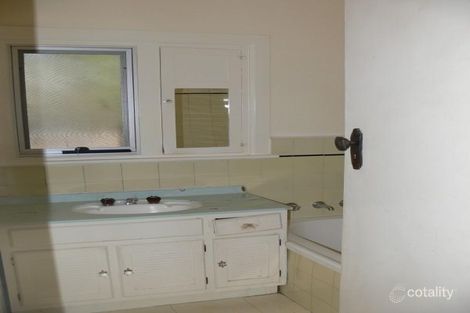 Property photo of 22 Rangeview Avenue Malvern East VIC 3145