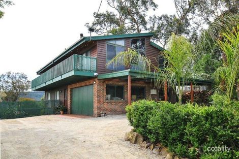 37 Hughes St, Upwey, VIC 3158