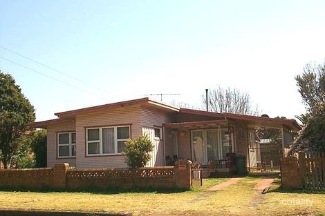 323 South St, Harristown, QLD 4350