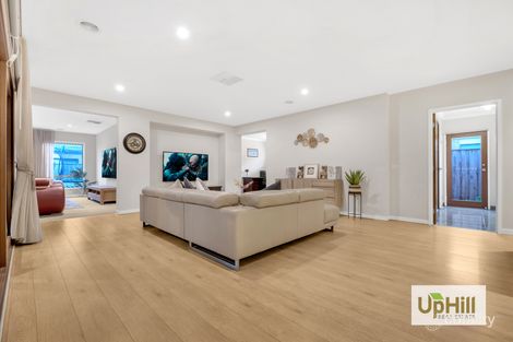 Property photo of 7 Huntley Street Cranbourne North VIC 3977