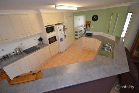 Property photo of 25 Clearview Avenue Thabeban QLD 4670