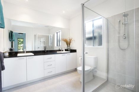 Property photo of 34 Sandarra Boulevard Sandhurst VIC 3977