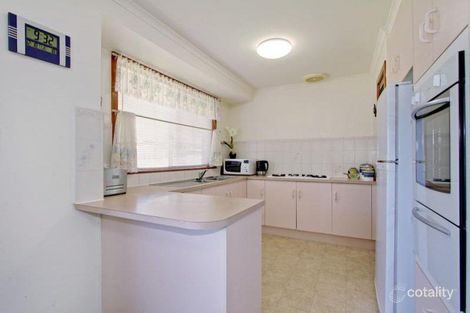 Property photo of 15 Azarow Circuit Croydon South VIC 3136