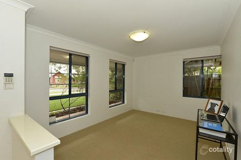 Property photo of 33 Coolamon Boulevard Ellenbrook WA 6069