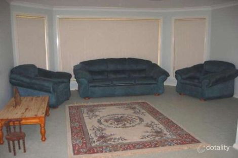 Property photo of 3 Pineview Circuit Young NSW 2594