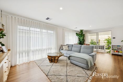 Property photo of 4 Yellowtail Grove Beeliar WA 6164