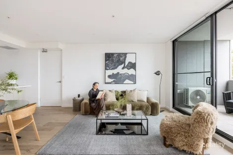 504/15-21 Hampton Court Rd, Carlton, NSW 2218