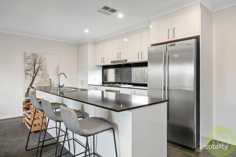 Property photo of 38 Taggart Terrace Coombs ACT 2611