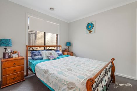 Property photo of 5 Albany Crescent Pakenham VIC 3810