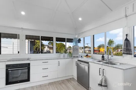 Property photo of 7 Brown Street Berserker QLD 4701