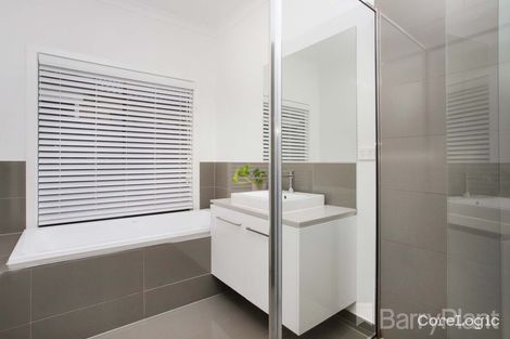 Property photo of 25 Breeze Way Greenvale VIC 3059