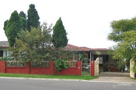 15 Gardiner Cres, Fairfield West, NSW 2165