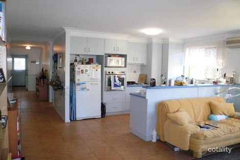 Property photo of 2/433 Hume Street Kearneys Spring QLD 4350