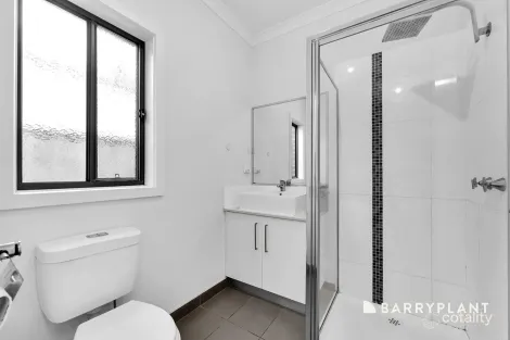 Property photo of 5 Stourhead Avenue Mernda VIC 3754