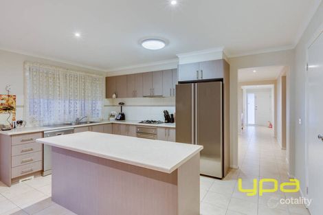 Property photo of 142 Rose Grange Boulevard Tarneit VIC 3029