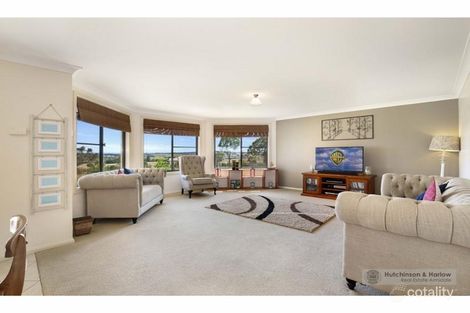 Property photo of 2 Durham Road Armidale NSW 2350