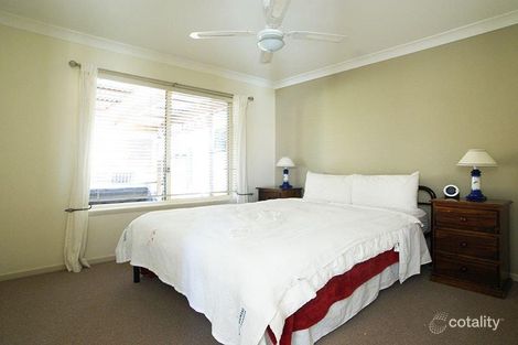 Property photo of 19 Karoola Crescent Surfside NSW 2536