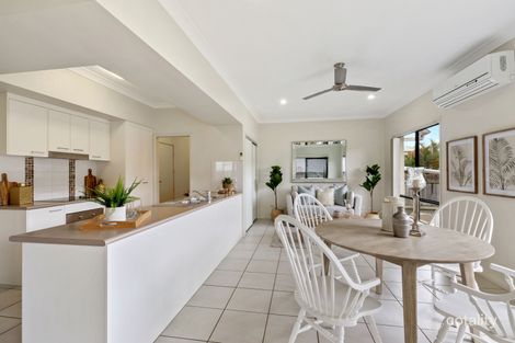 Property photo of 19 Kurrajong Crescent Meridan Plains QLD 4551