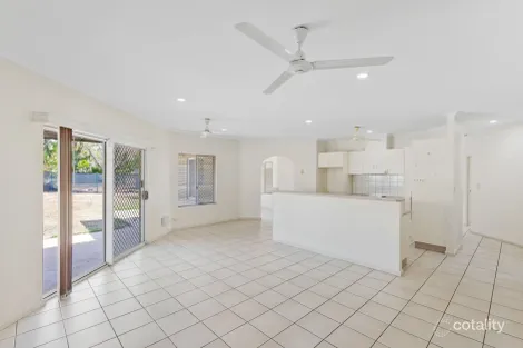 Property photo of 6 Wodyetia Close Durack NT 0830
